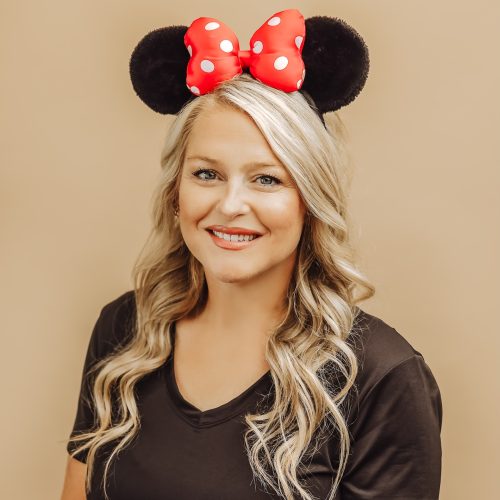 Julie Smith Headshot