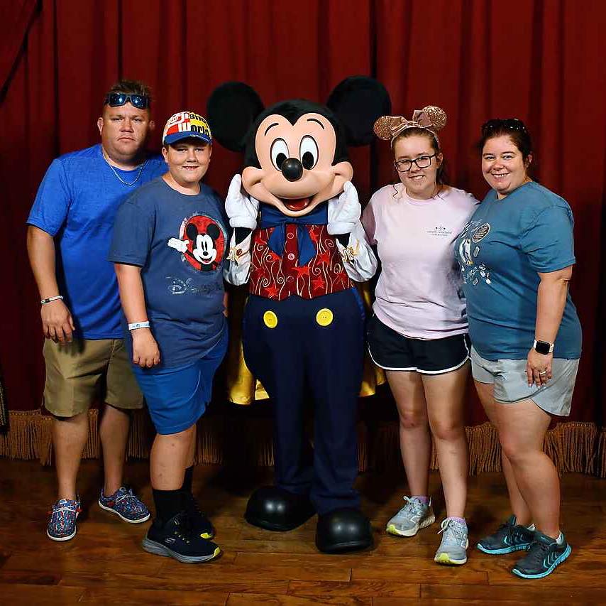 Melinda Batson and family at WDW