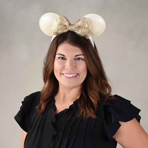Chelsey Crawford Headshot